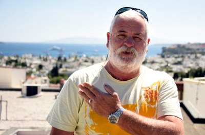 ARİF YILMAZ KENT KONSEYİ BAŞKAN ADAYLIĞINI AÇIKLADI…